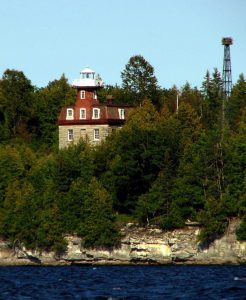 Bluff Point Light - cruising itinerary - marinalife